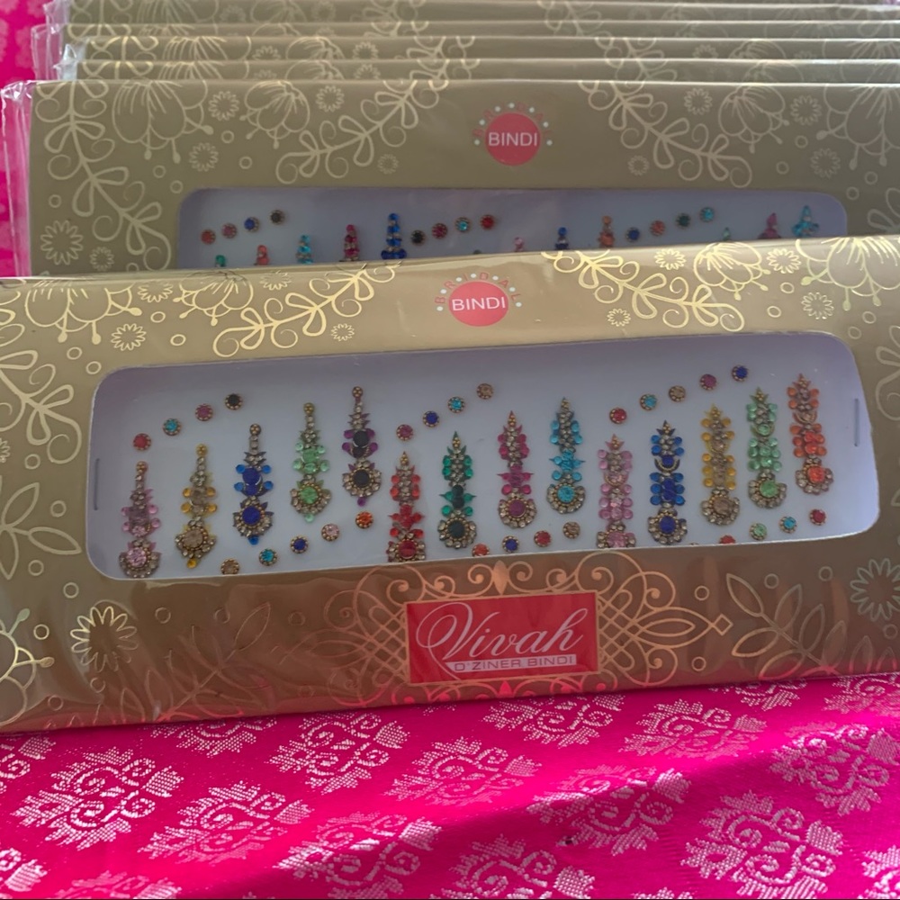 LARGE BINDIS WITH RHINESTONES - Paisley Shape